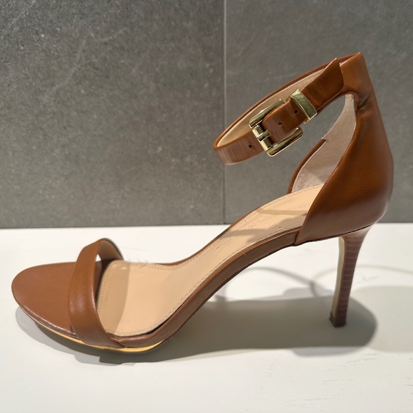 Banana Republic sandals - Picture 2 of 7